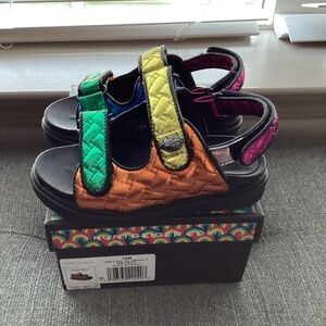 Kurt Geiger London Kids' Mini Orson Sandal (Toddler), size 8